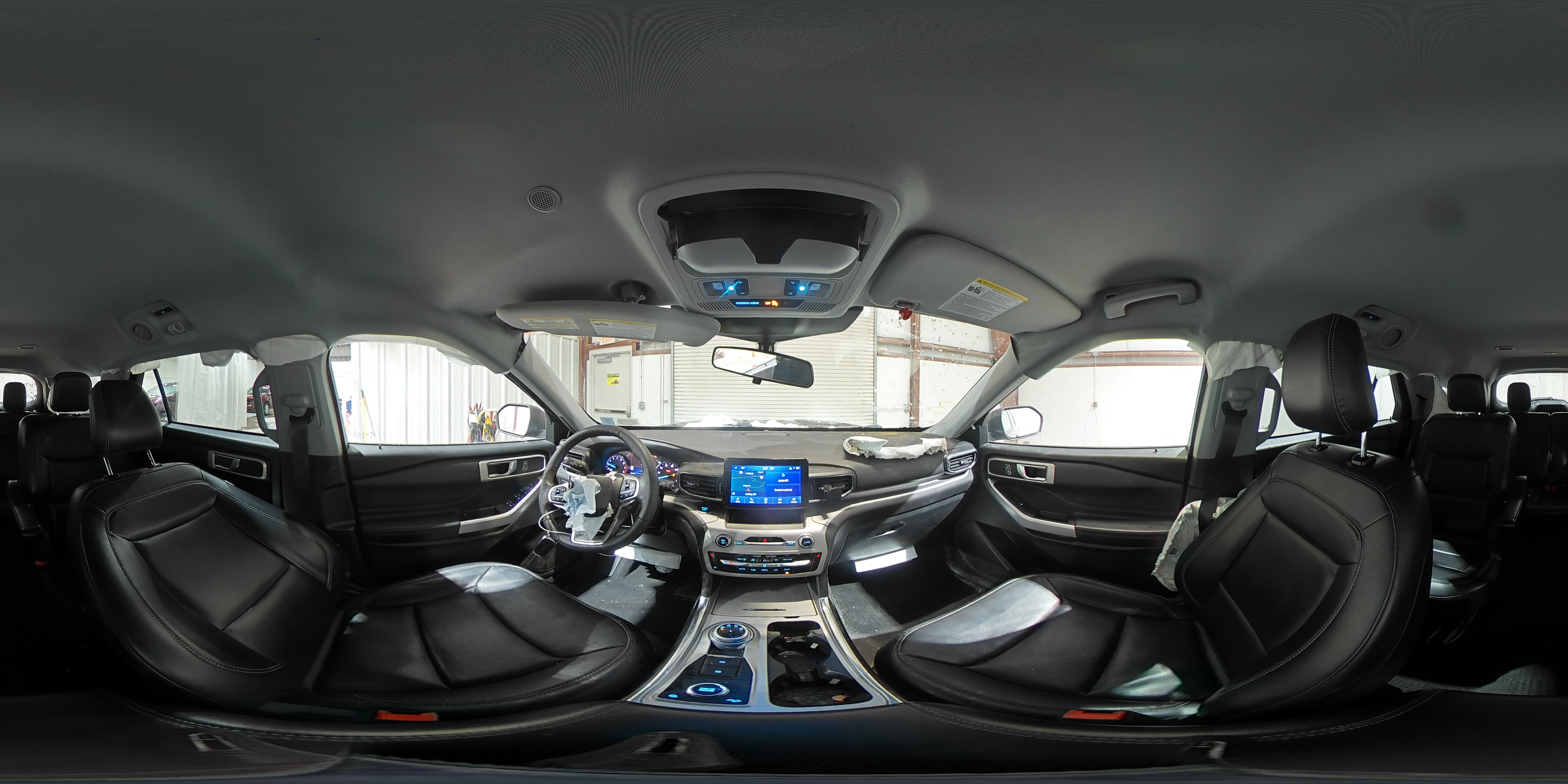 2022 Ford Explorer - Image 13