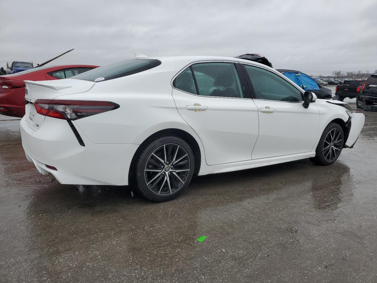 2021 Toyota Camry - Image 3