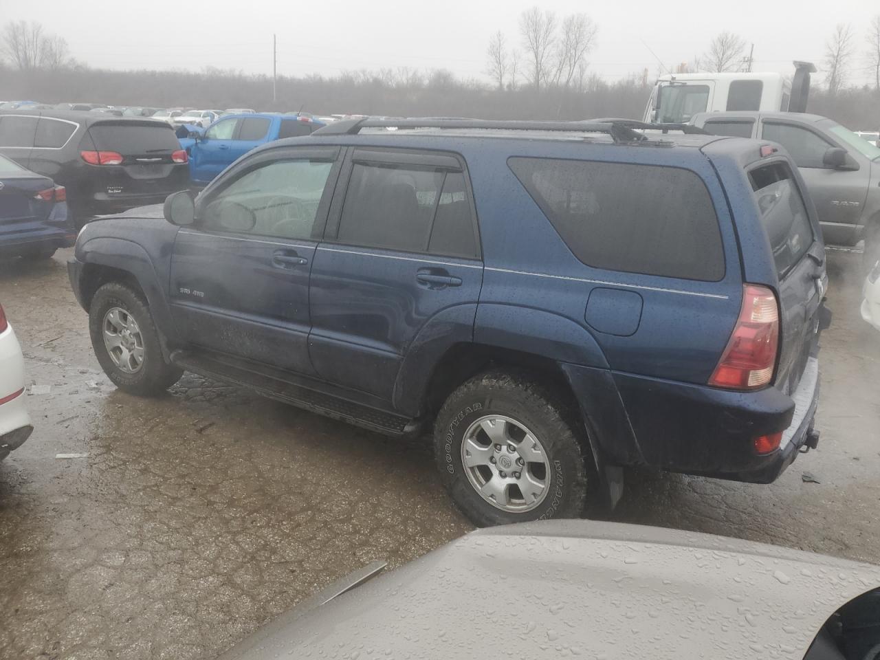 2005 Toyota 4Runner - Image 2