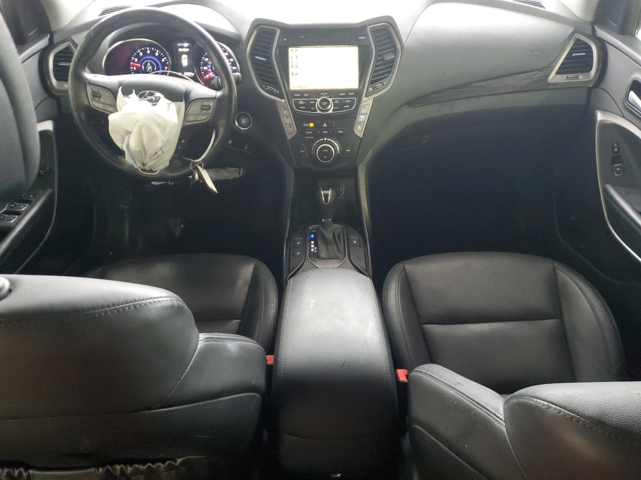 2015 Hyundai Santa Fe - Image 8