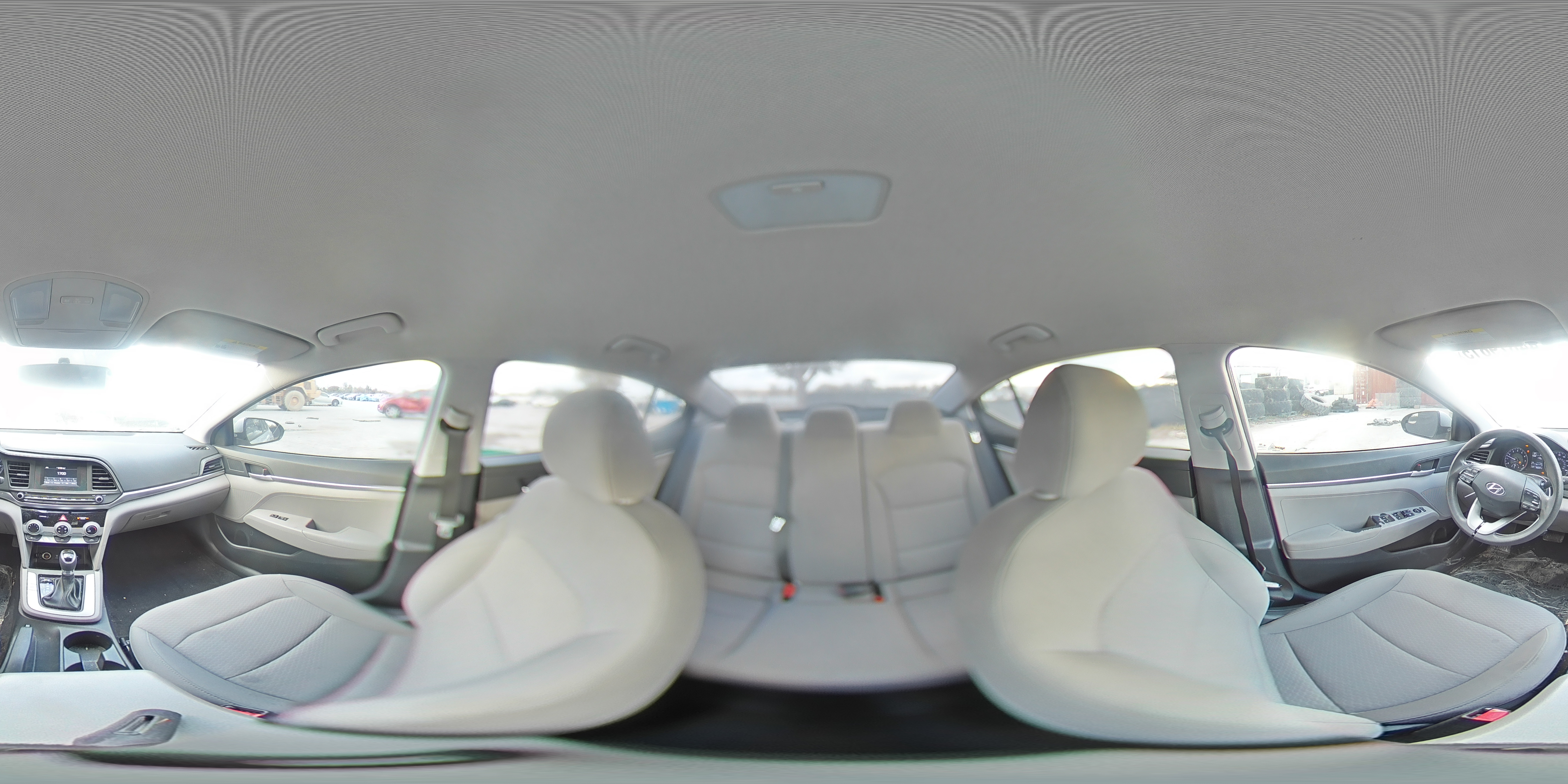 2019 Hyundai Elantra - Image 12