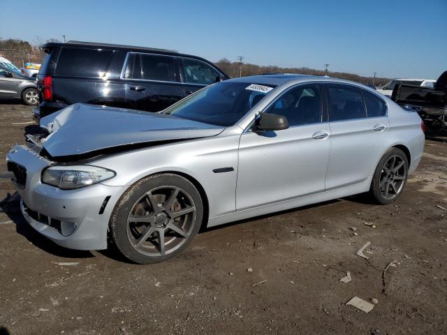  BMW 5 SERIES 2013 Серебристый