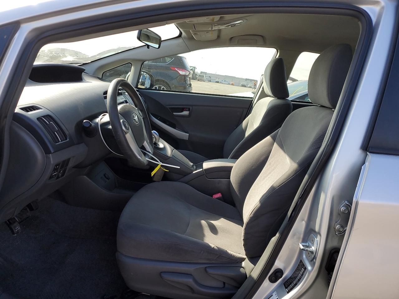 2011 Toyota Prius - Image 7