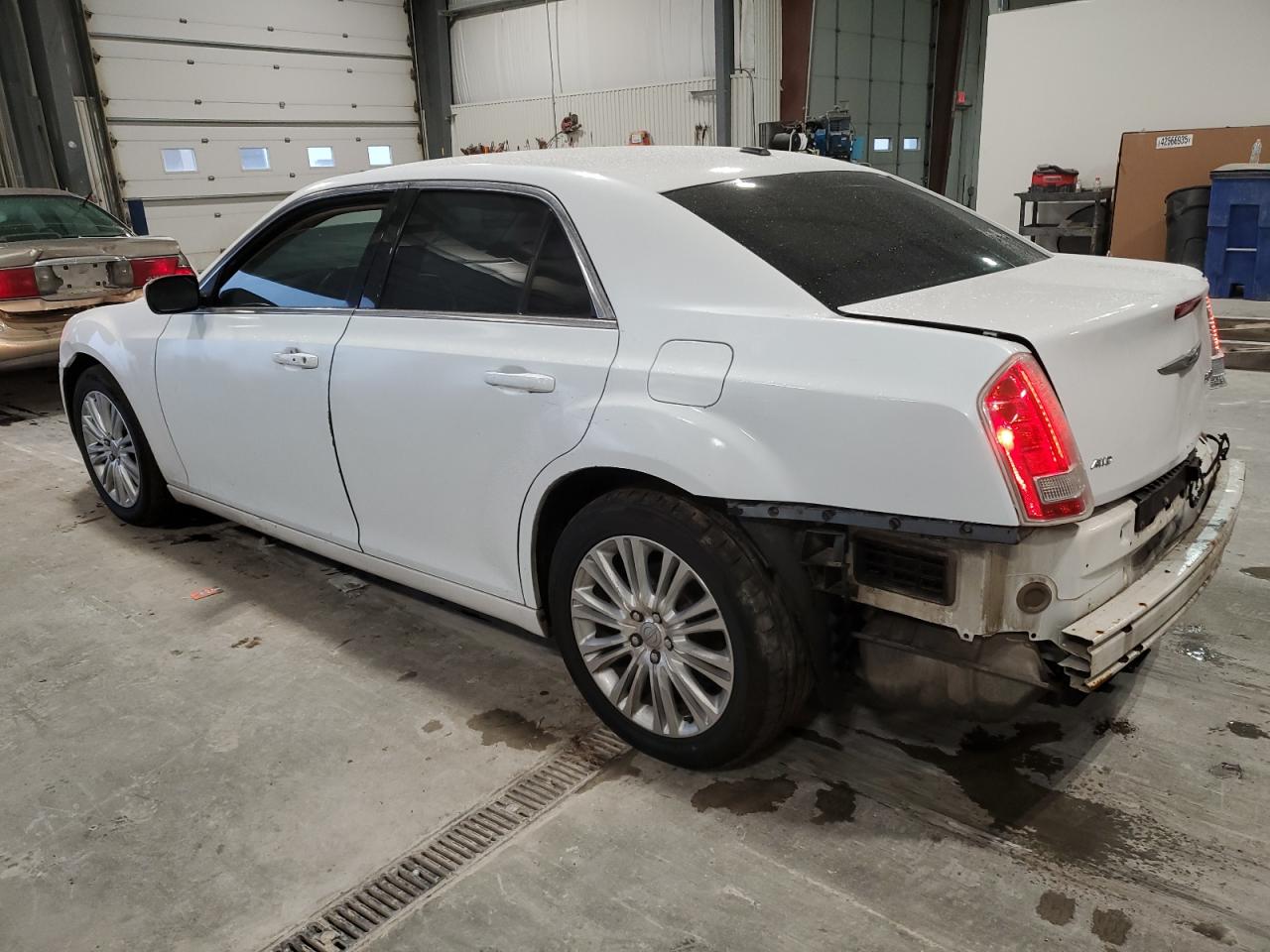 2014 Chrysler 300 - Image 2