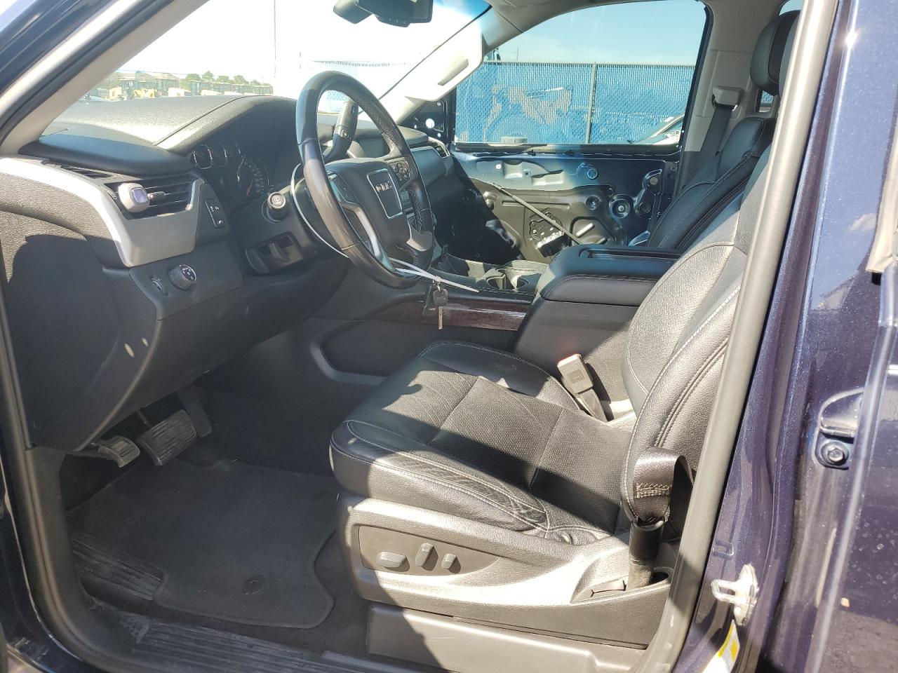 2018 GMC Yukon - Image 7