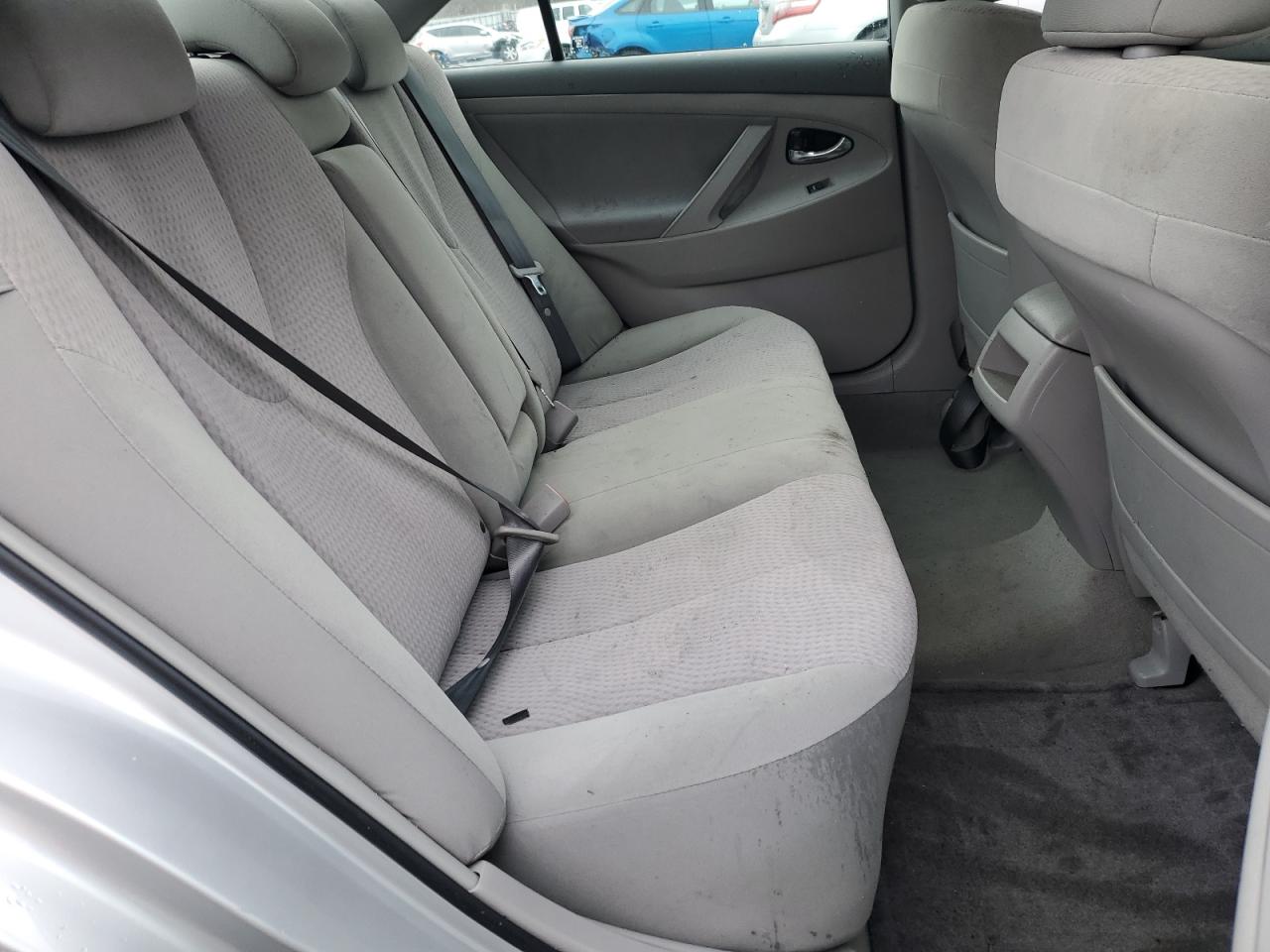 2011 Toyota Camry - Image 10