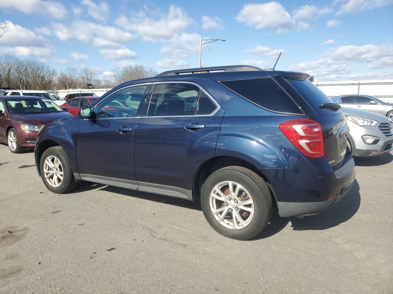 2017 Chevrolet Equinox - Image 2