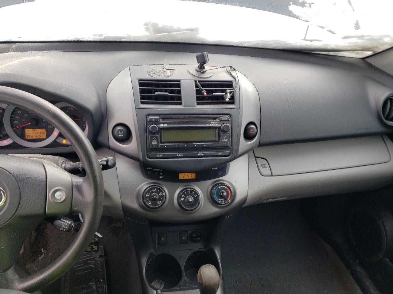 2012 Toyota RAV 4 - Image 8