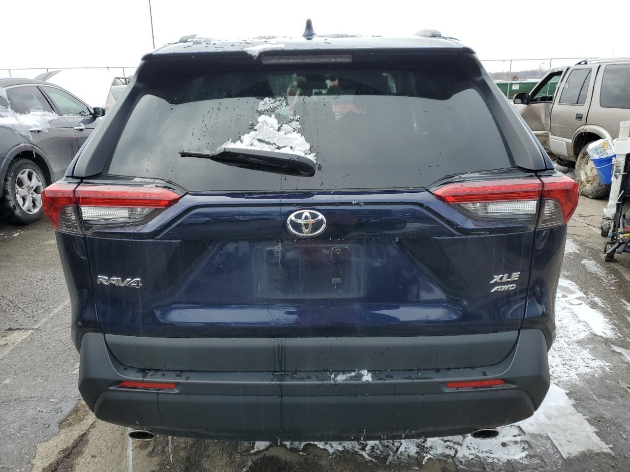 2021 Toyota RAV 4 - Image 6