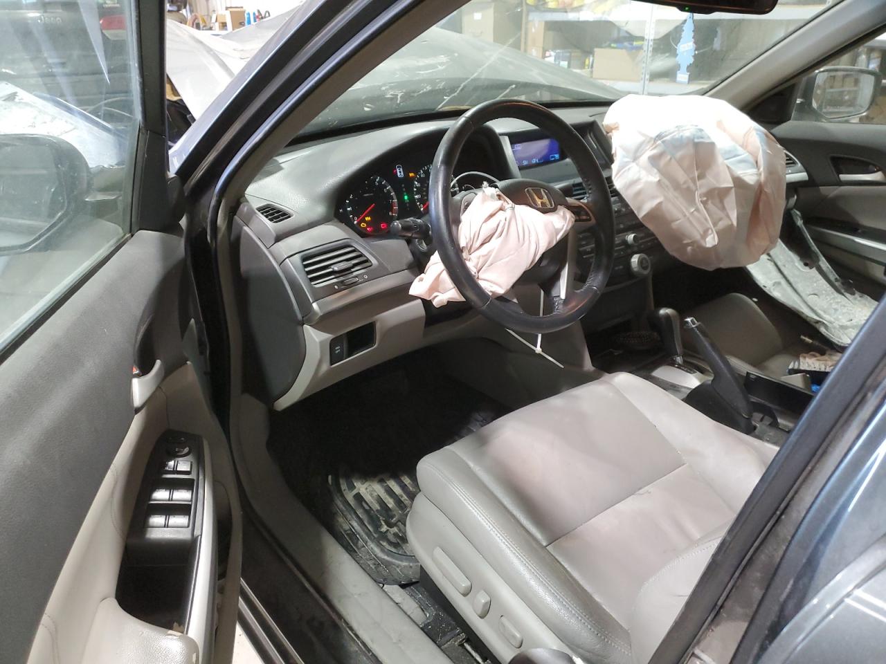 2009 Honda Accord - Image 8