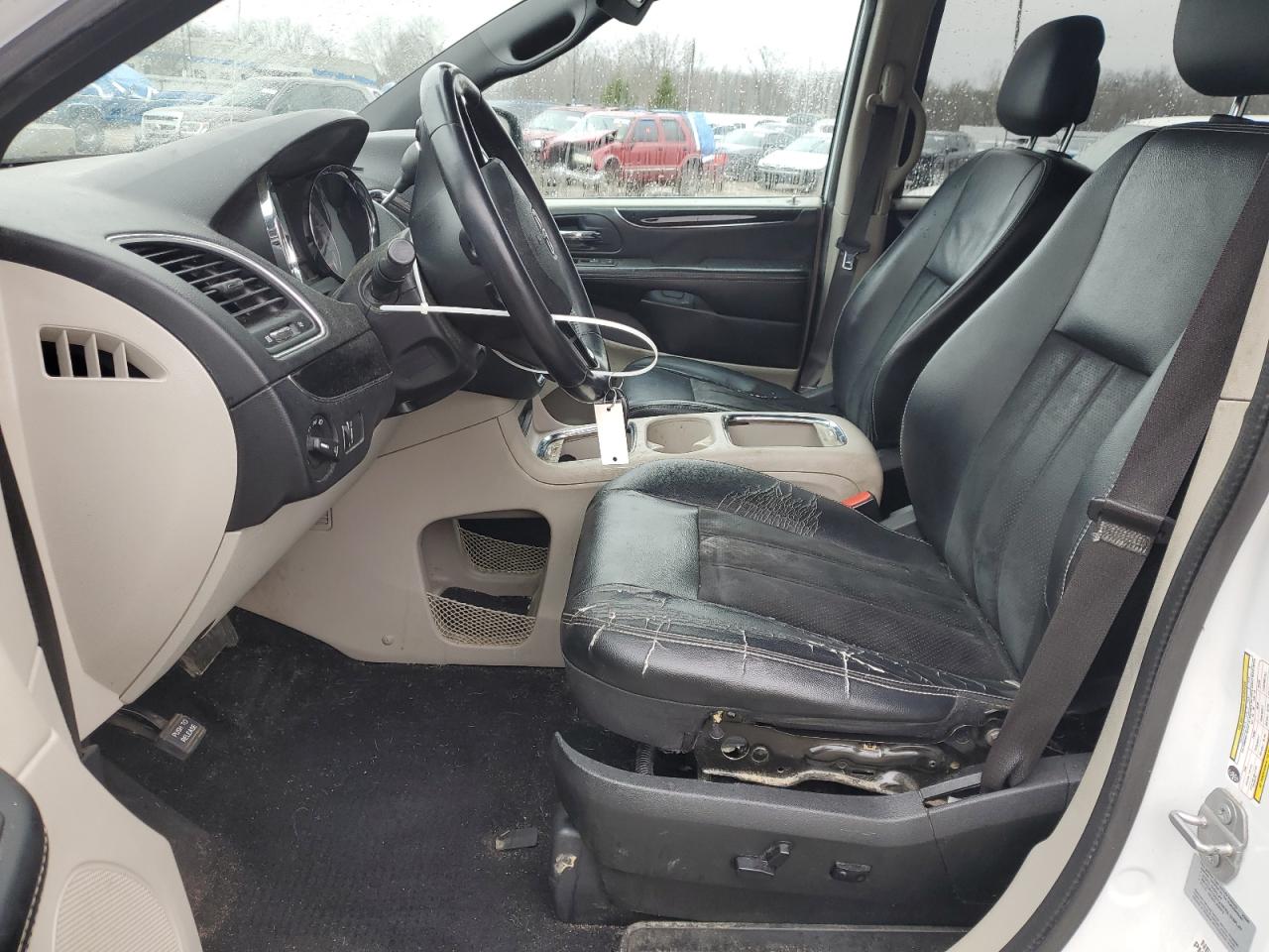 2017 Dodge Caravan - Image 7