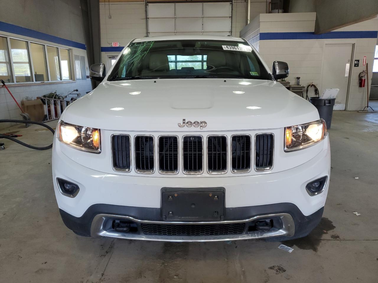 2014 Jeep Grand Cherokee - Image 5