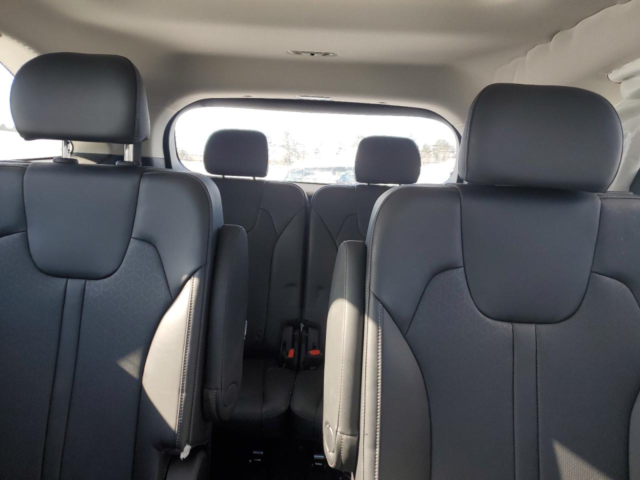 2023 Kia Sorento - Image 10