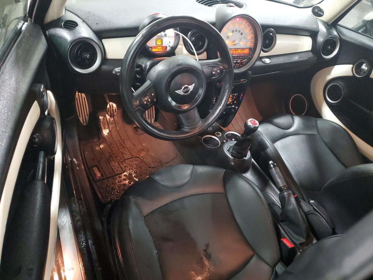 2013 MINI Cooper - Image 8