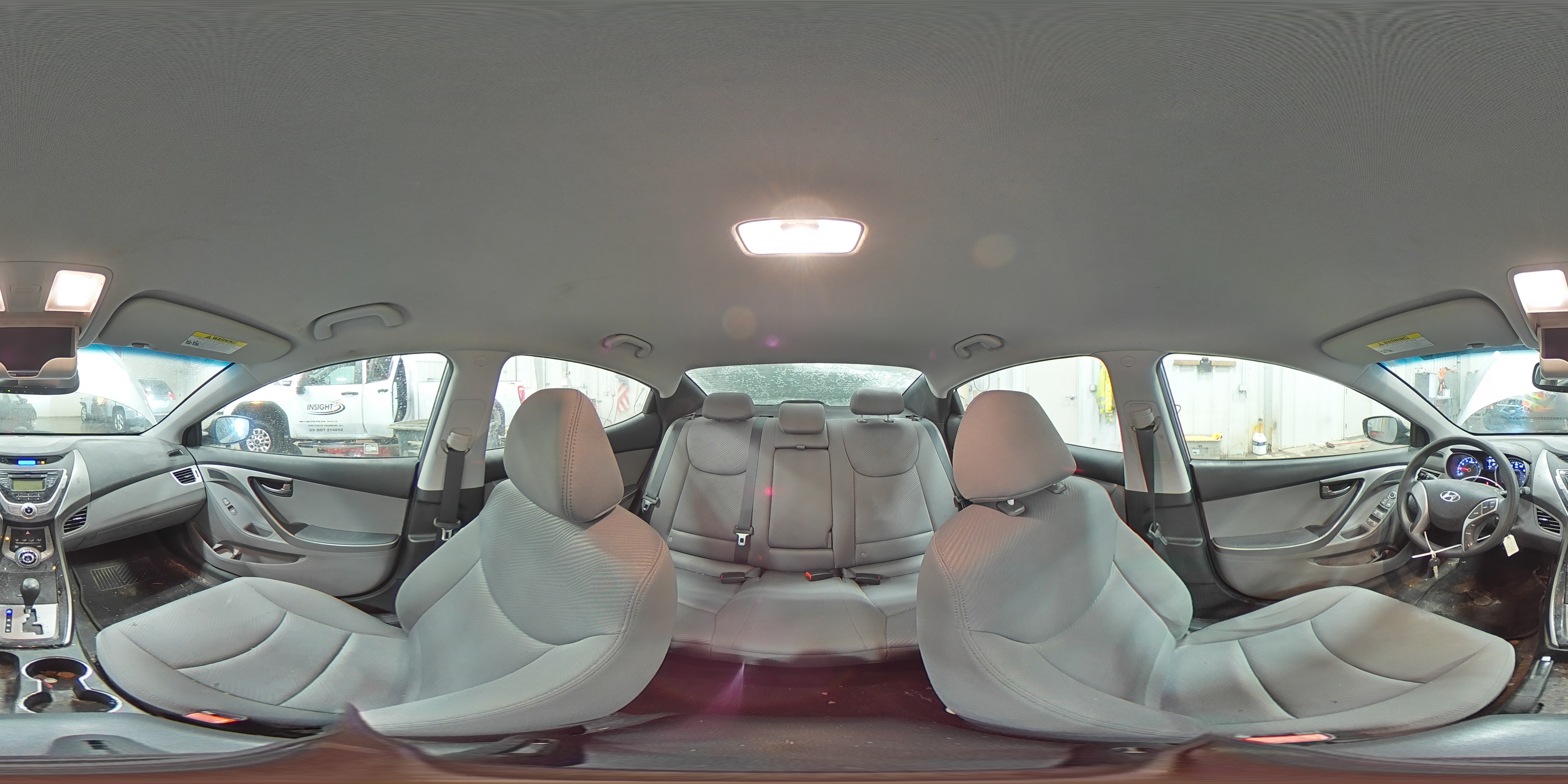 2013 Hyundai Elantra - Image 14
