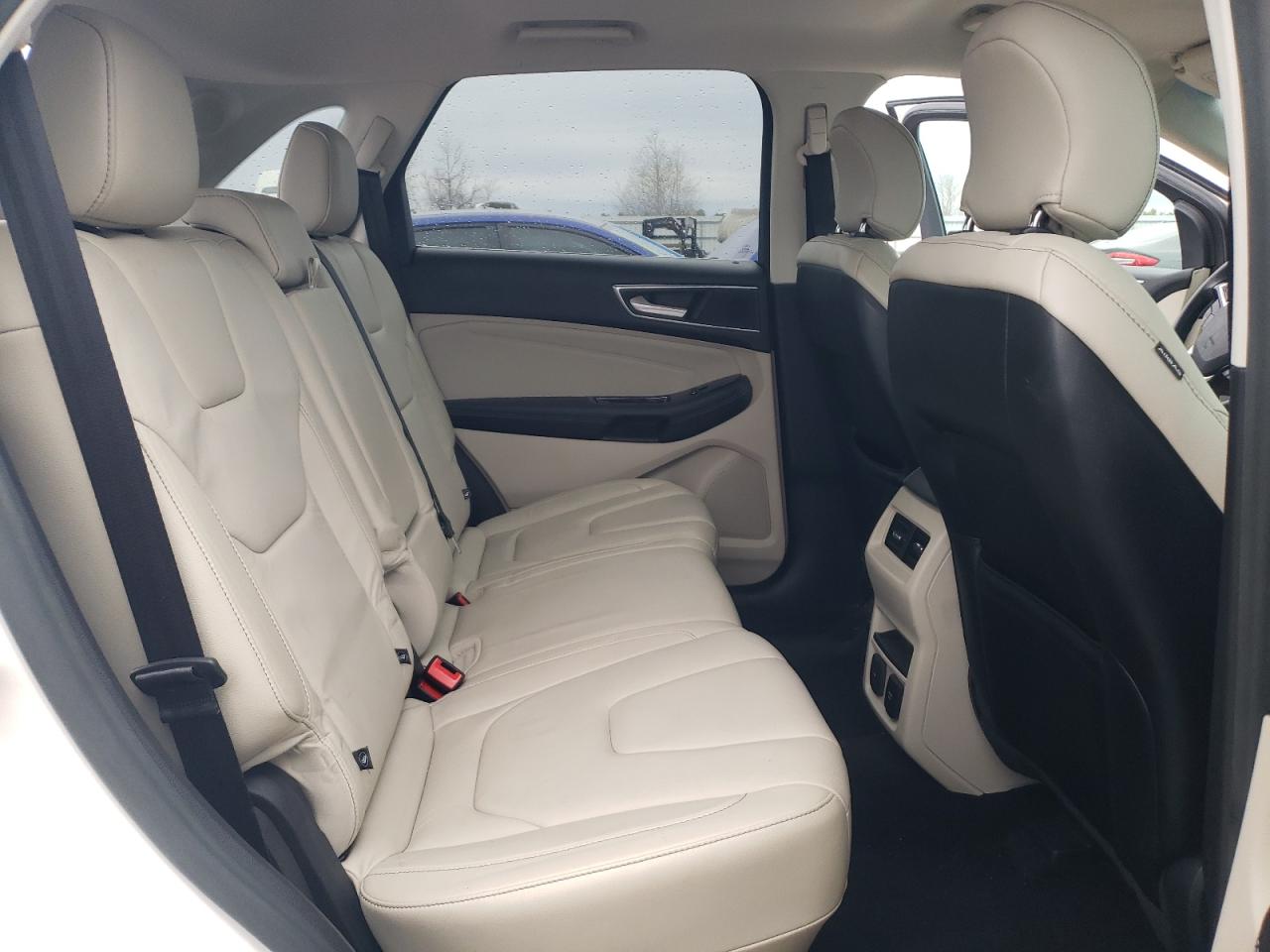 2015 Ford Edge - Image 10