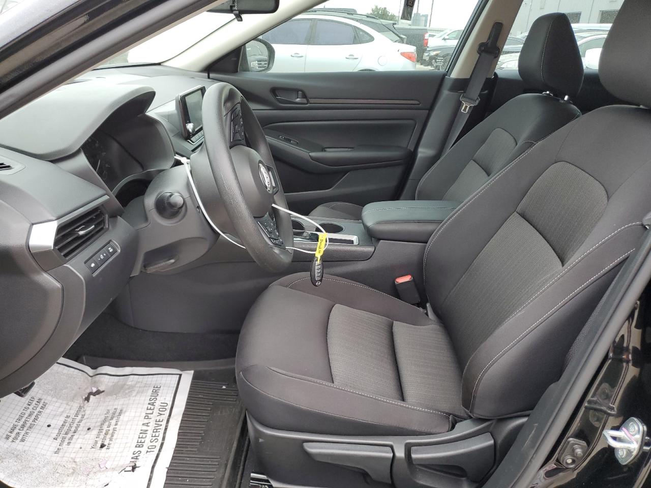2024 Nissan Altima - Image 7