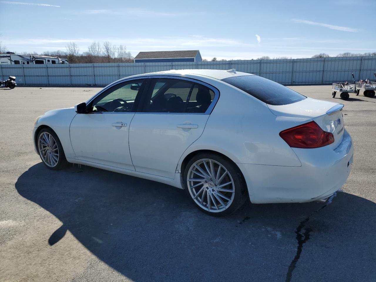 2013 Infiniti G - Image 2
