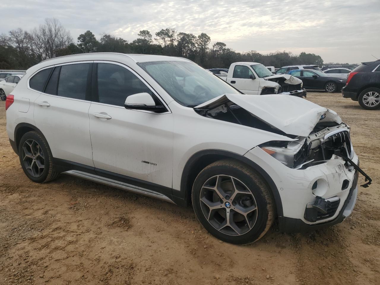 2016 BMW X1 - Image 4