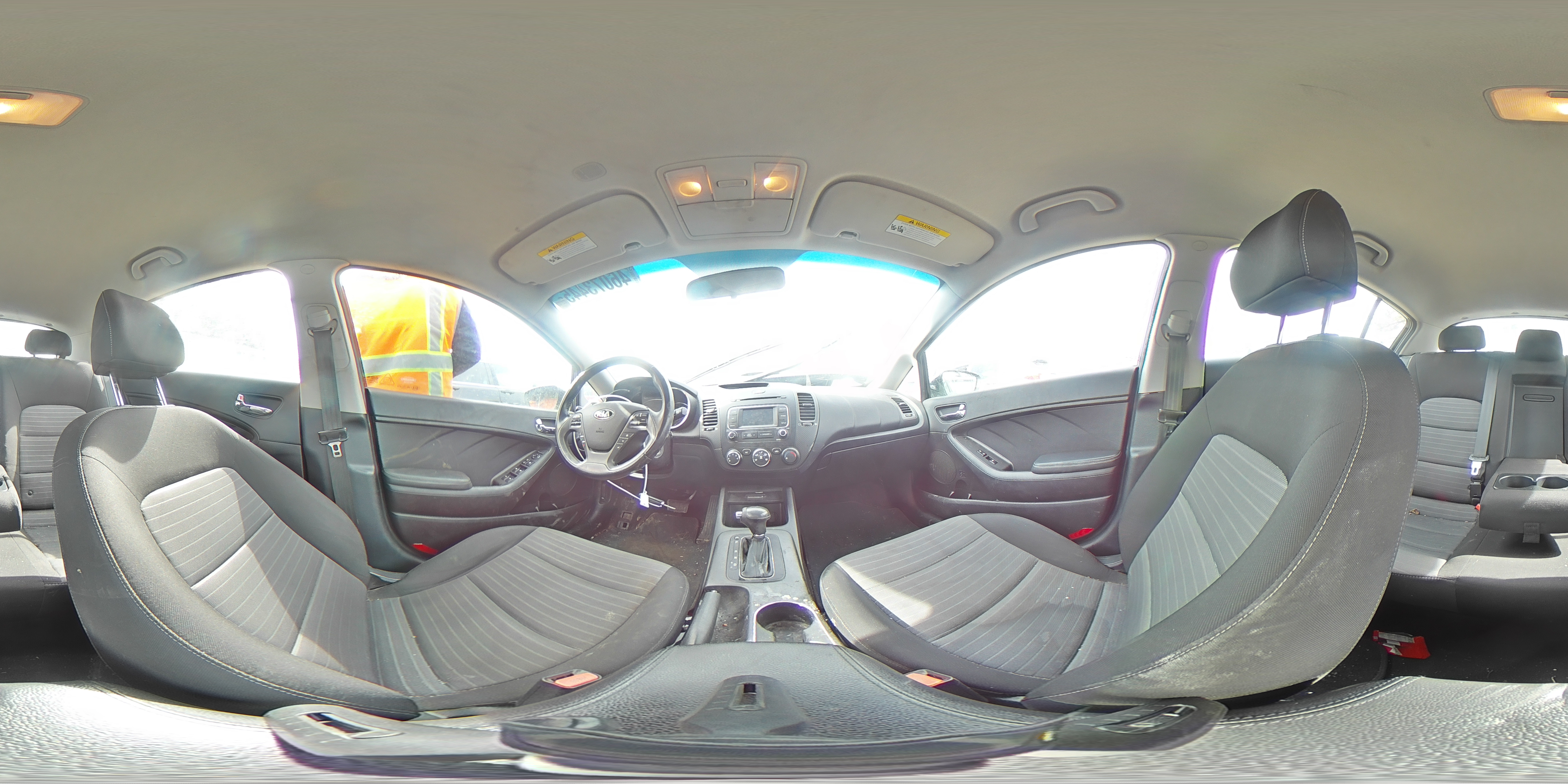 2014 Kia Forte - Image 13