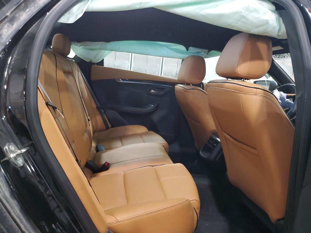 2015 Chevrolet Impala - Image 10