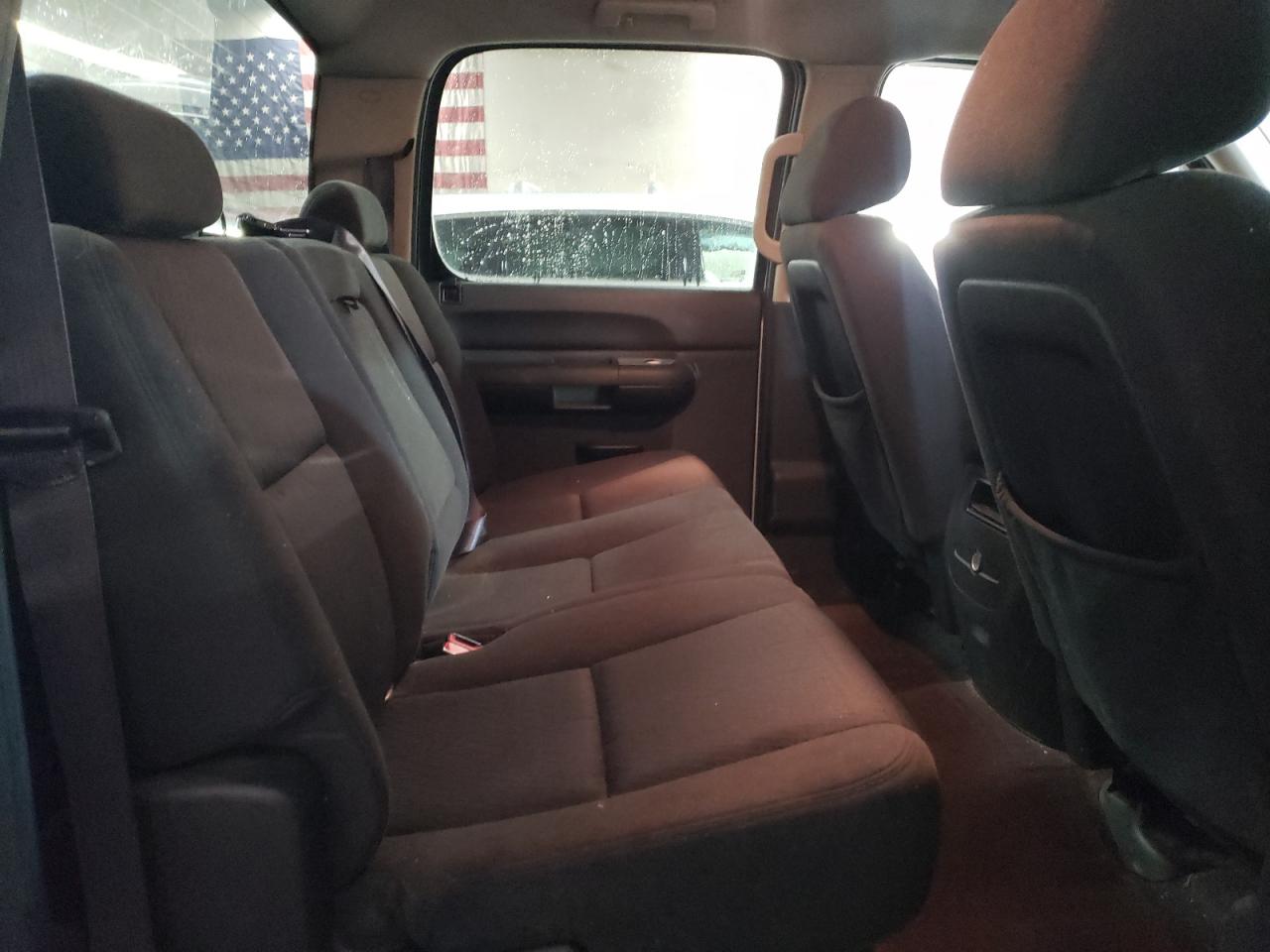 2011 GMC Sierra - Image 10