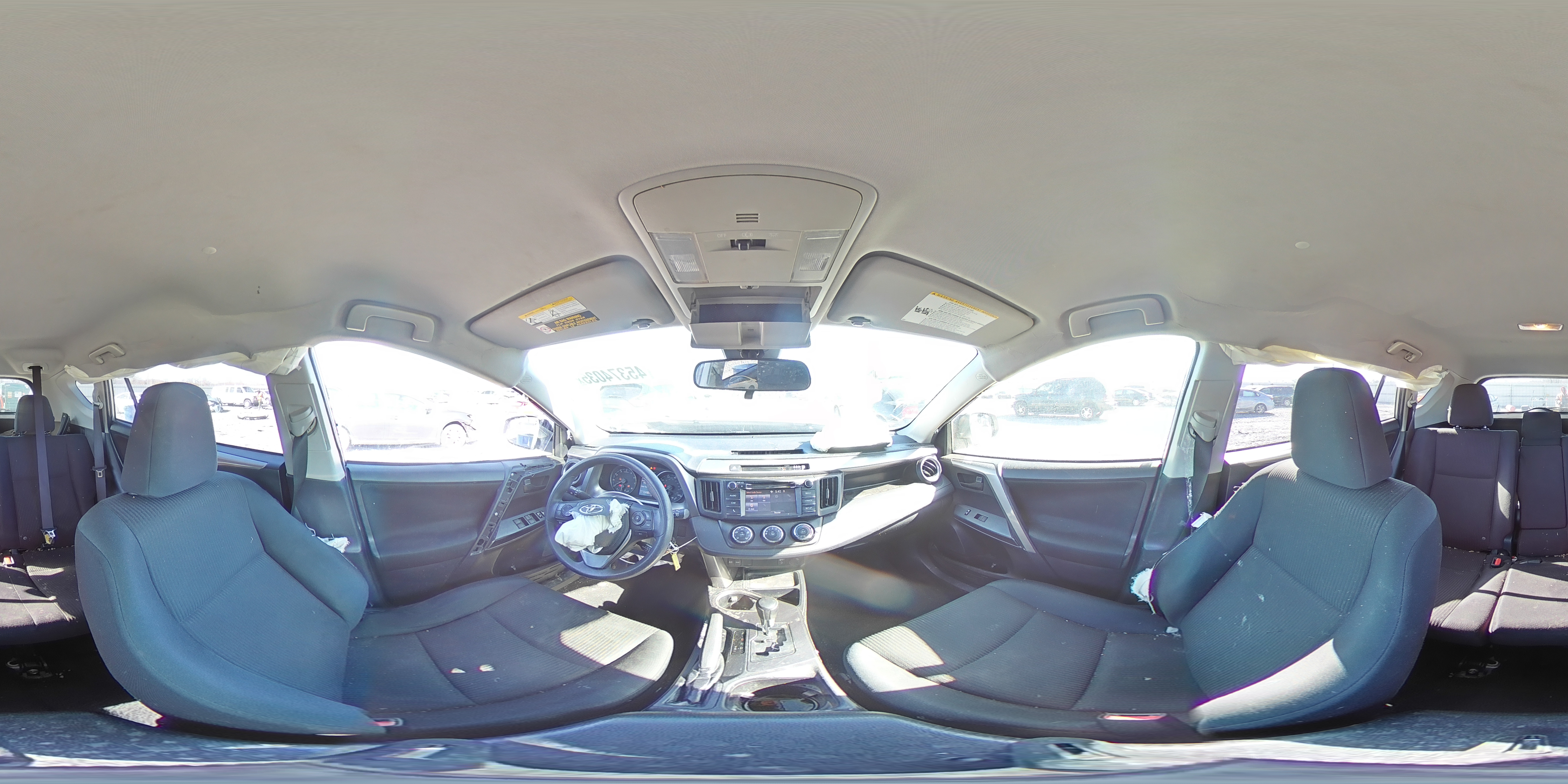 2018 Toyota RAV 4 - Image 12