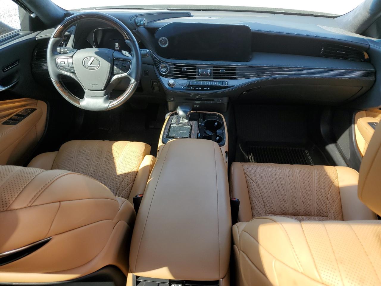 2022 Lexus LS - Image 8