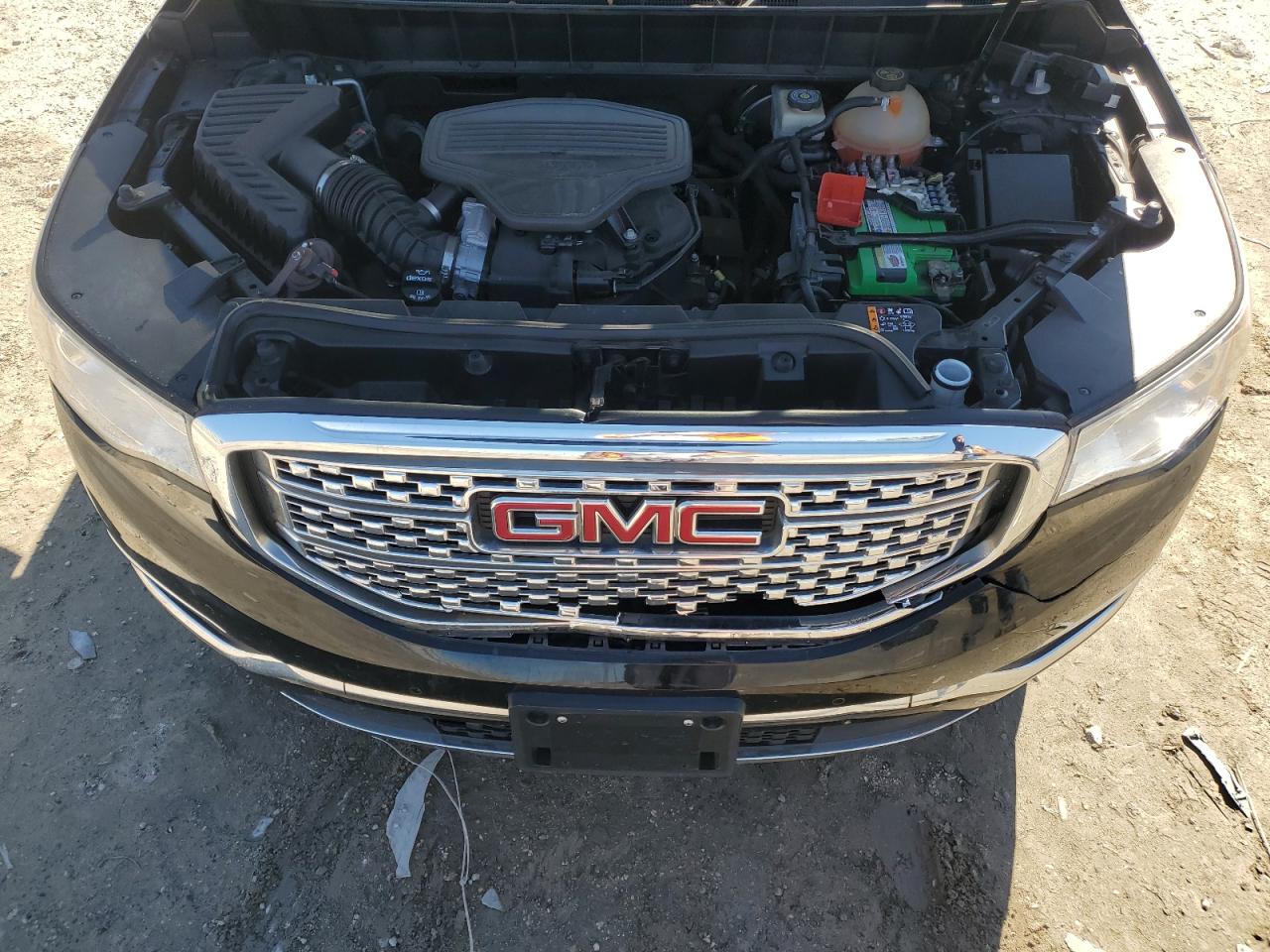 2018 GMC Acadia - Image 13