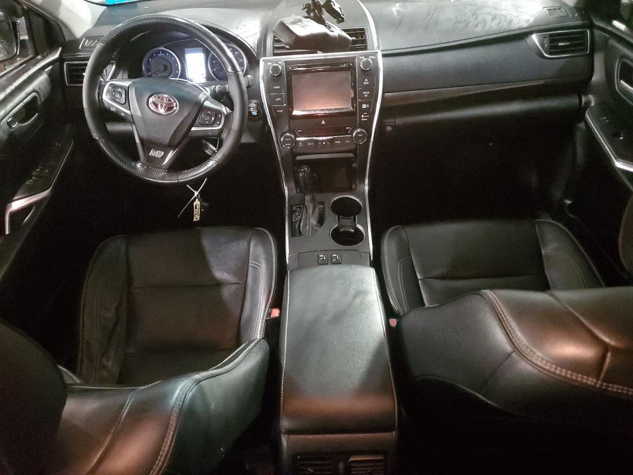 2015 Toyota Camry - Image 8