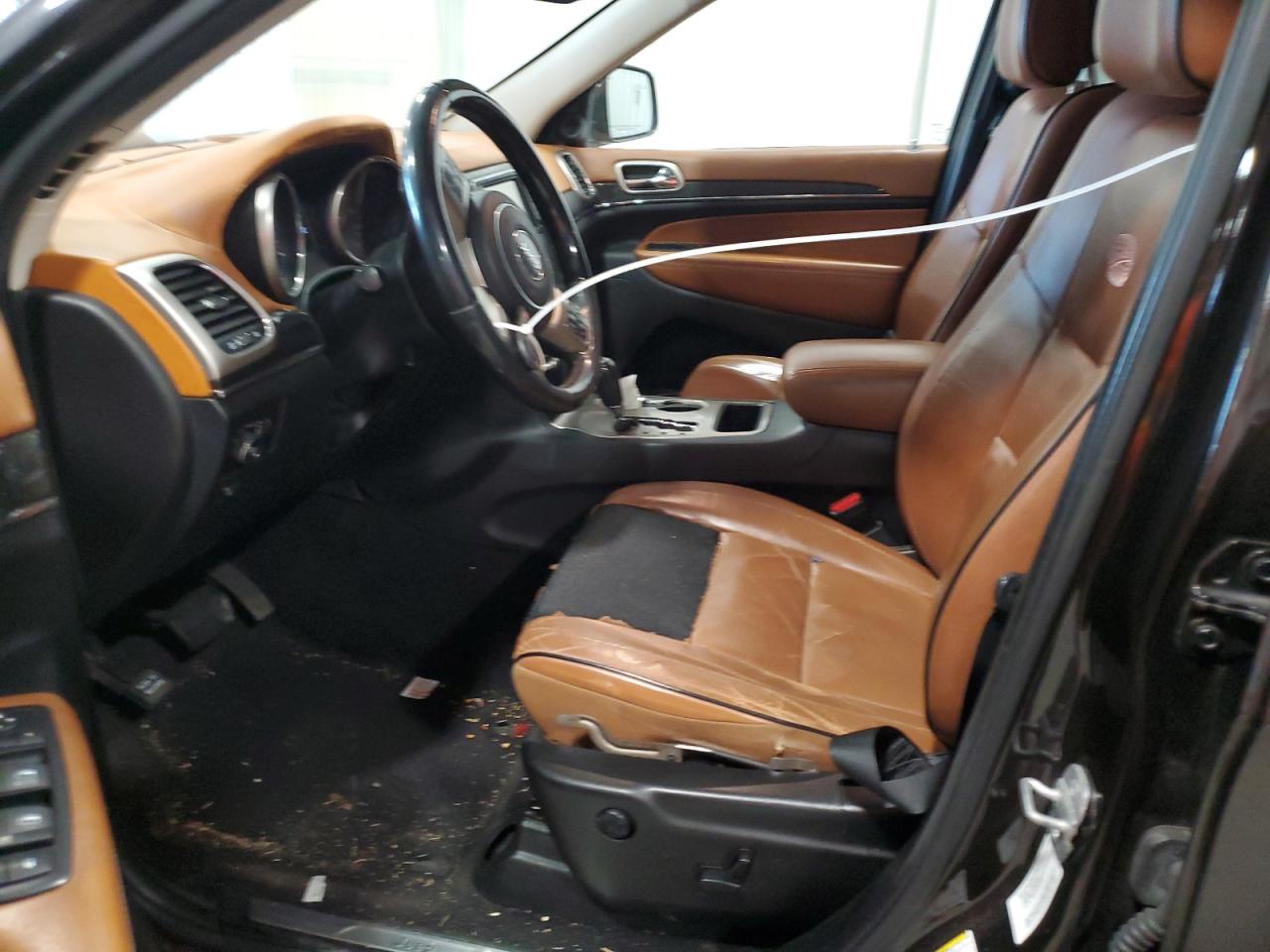 2012 Jeep Grand Cherokee - Image 7
