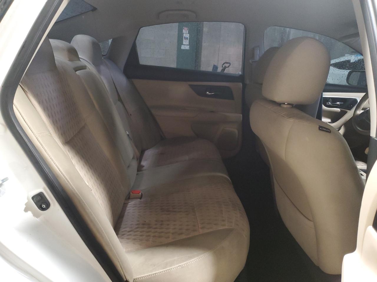 2016 Nissan Altima - Image 10