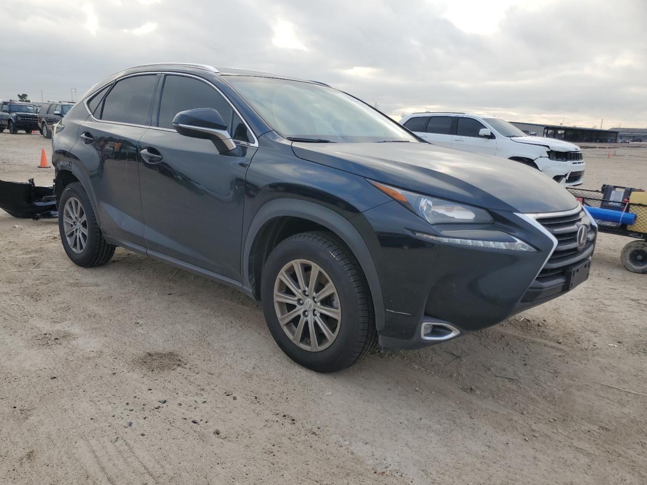 2015 Lexus NX - Image 4