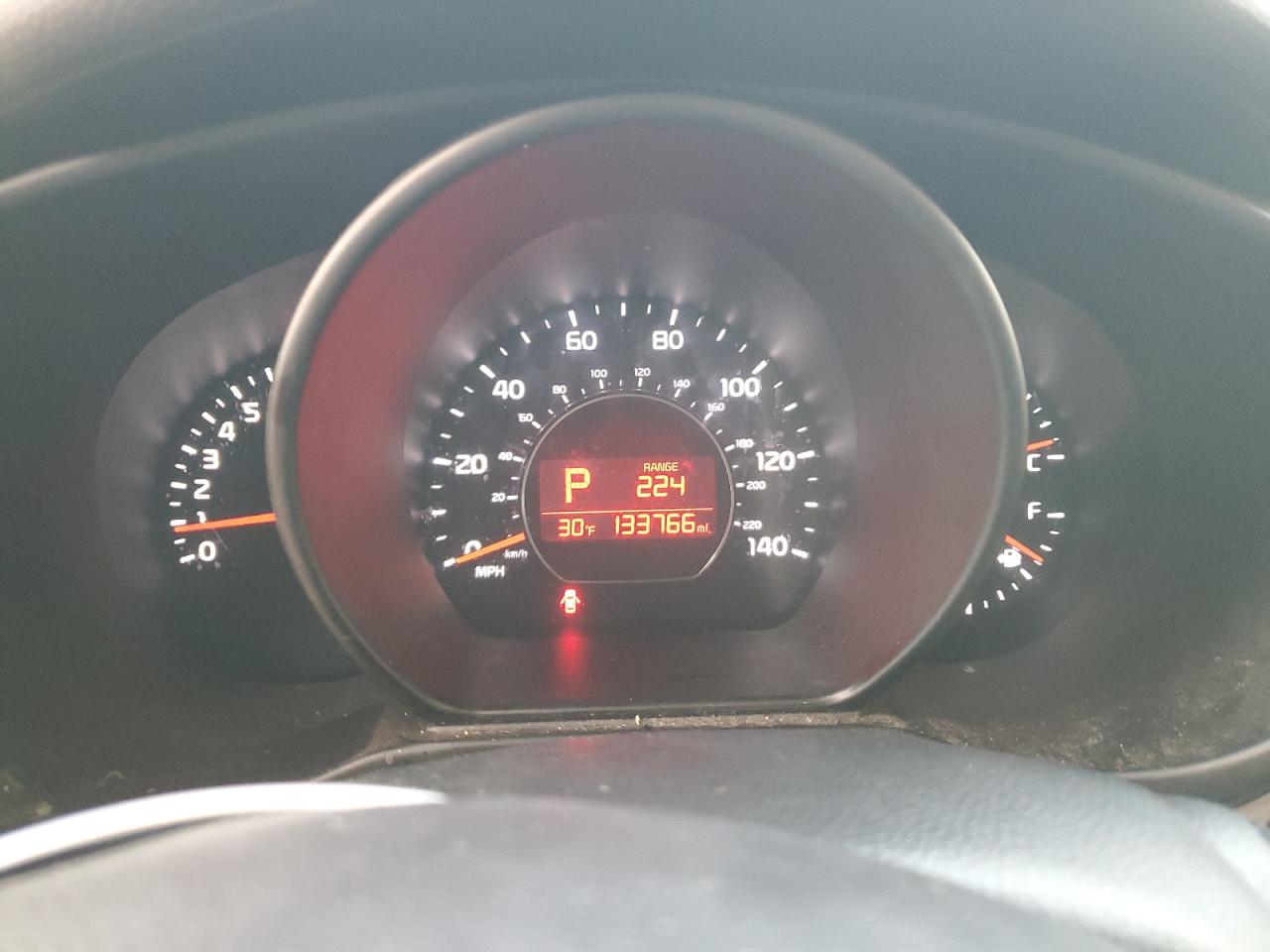 2016 Kia Soul VIN: KNDJN2A20G7370304 Lot: 44857945