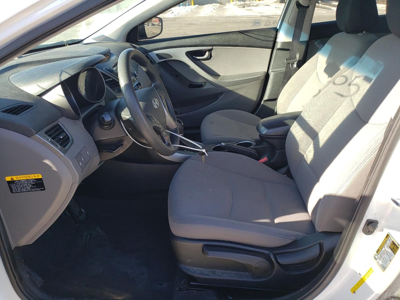 2014 Hyundai Elantra - Image 7