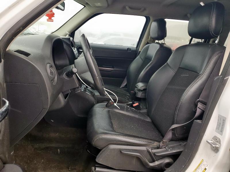 Parquets JEEP PATRIOT 2016 Biały