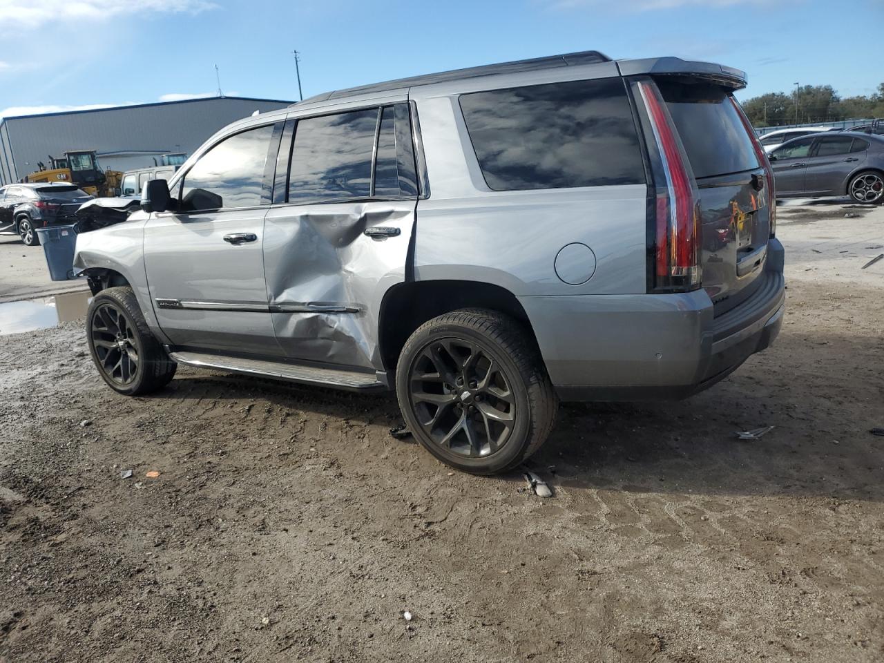 2020 Cadillac Escalade - Image 2