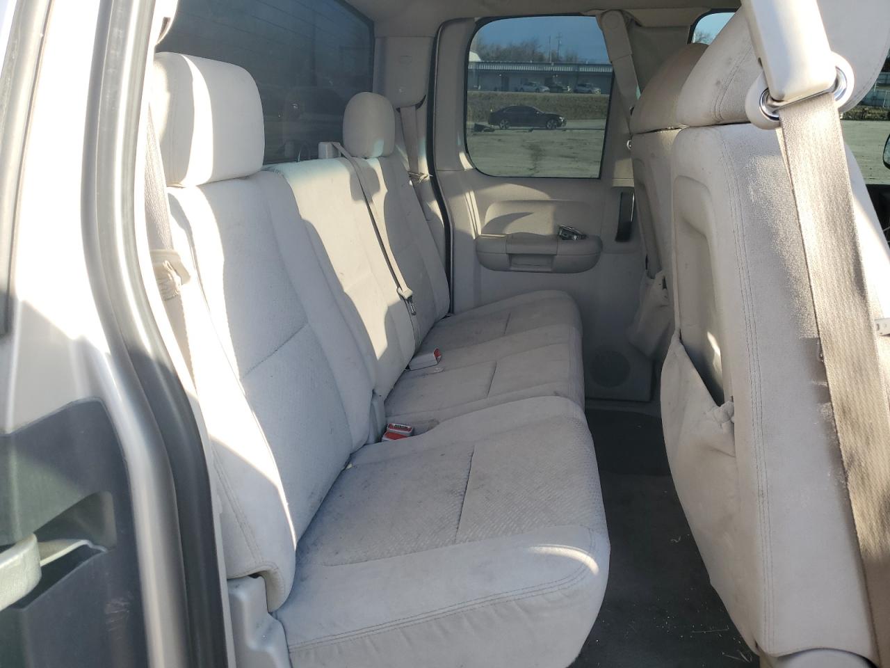 2008 GMC Sierra - Image 11