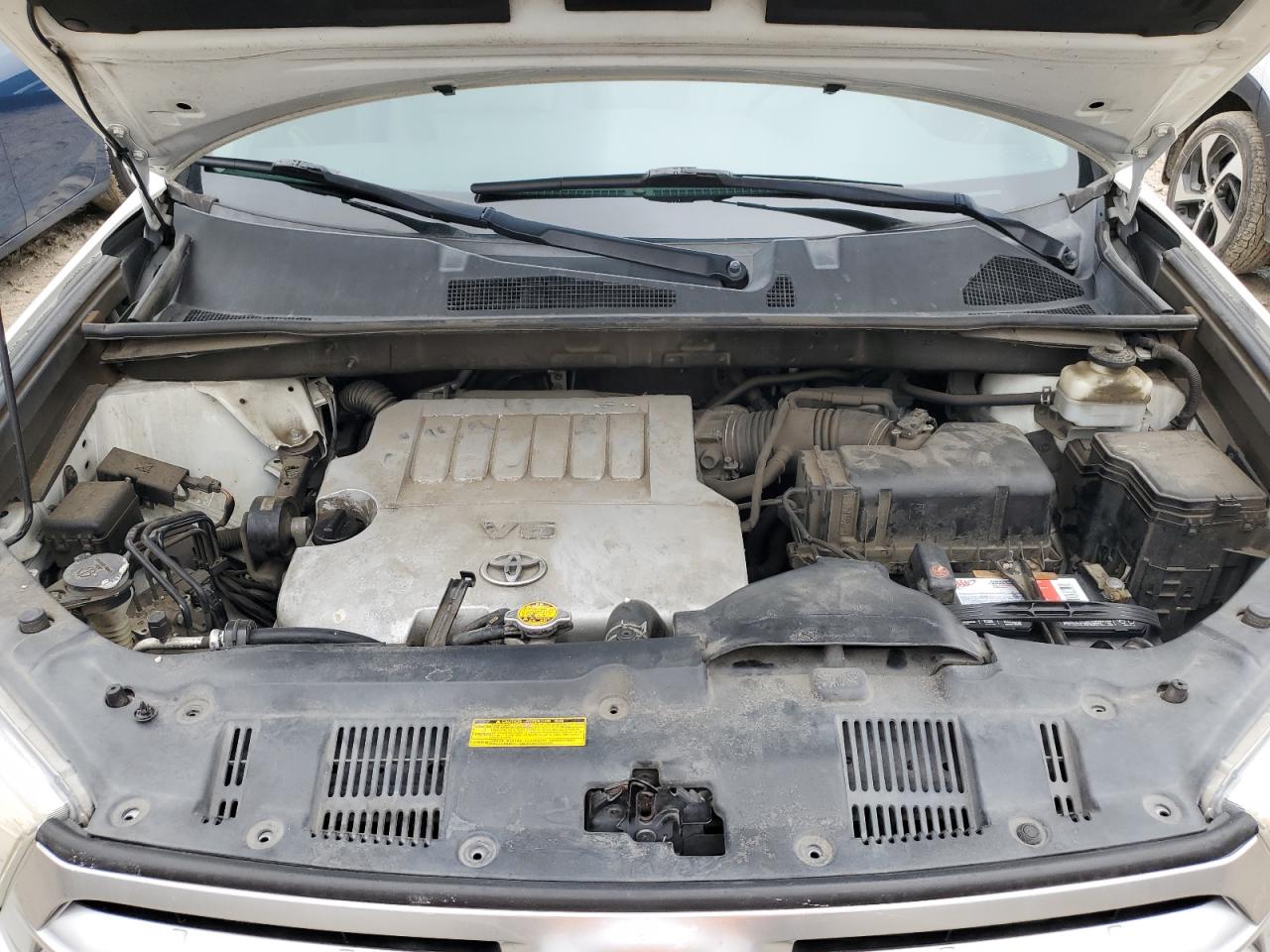 2011 Toyota Highlander - Image 12