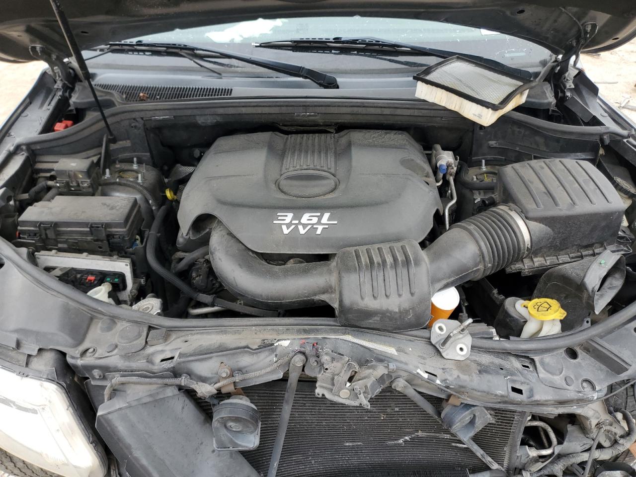 2012 Jeep Grand Cherokee - Image 14
