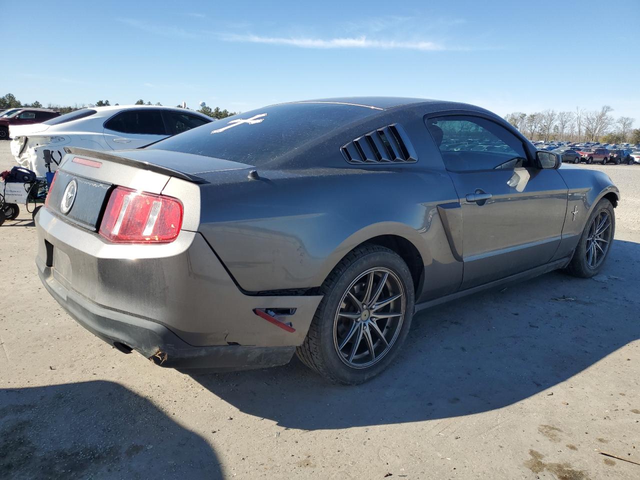 2011 Ford Mustang - Image 3