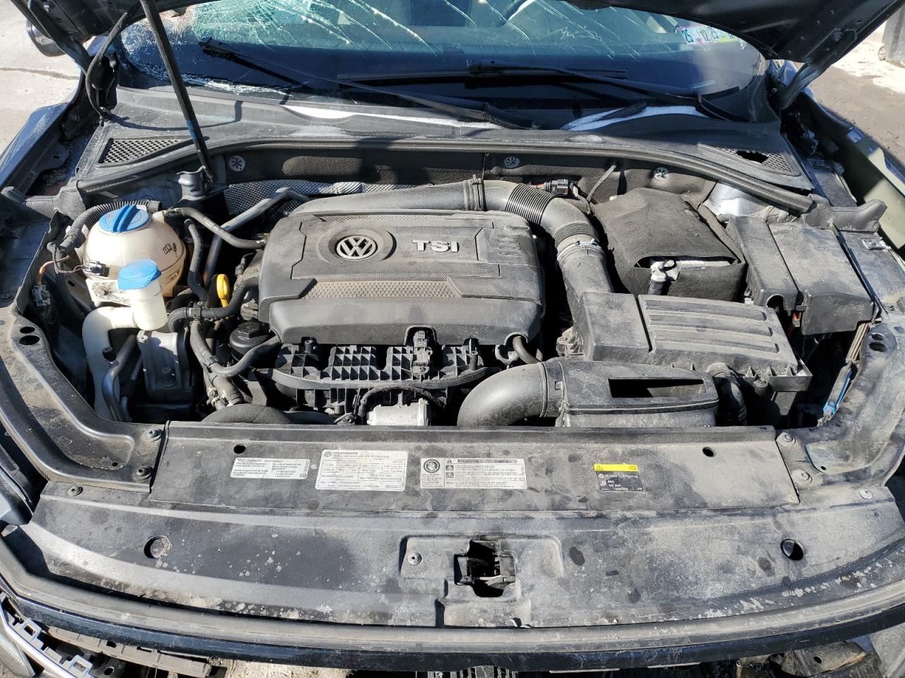 2017 Volkswagen Passat - Image 11