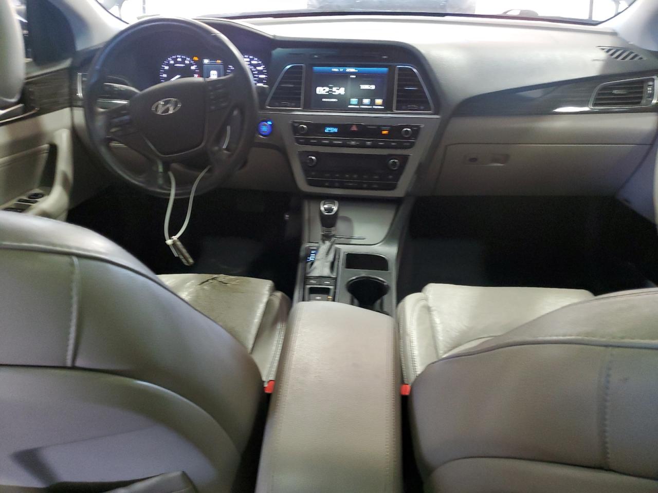 2015 Hyundai Sonata - Image 8