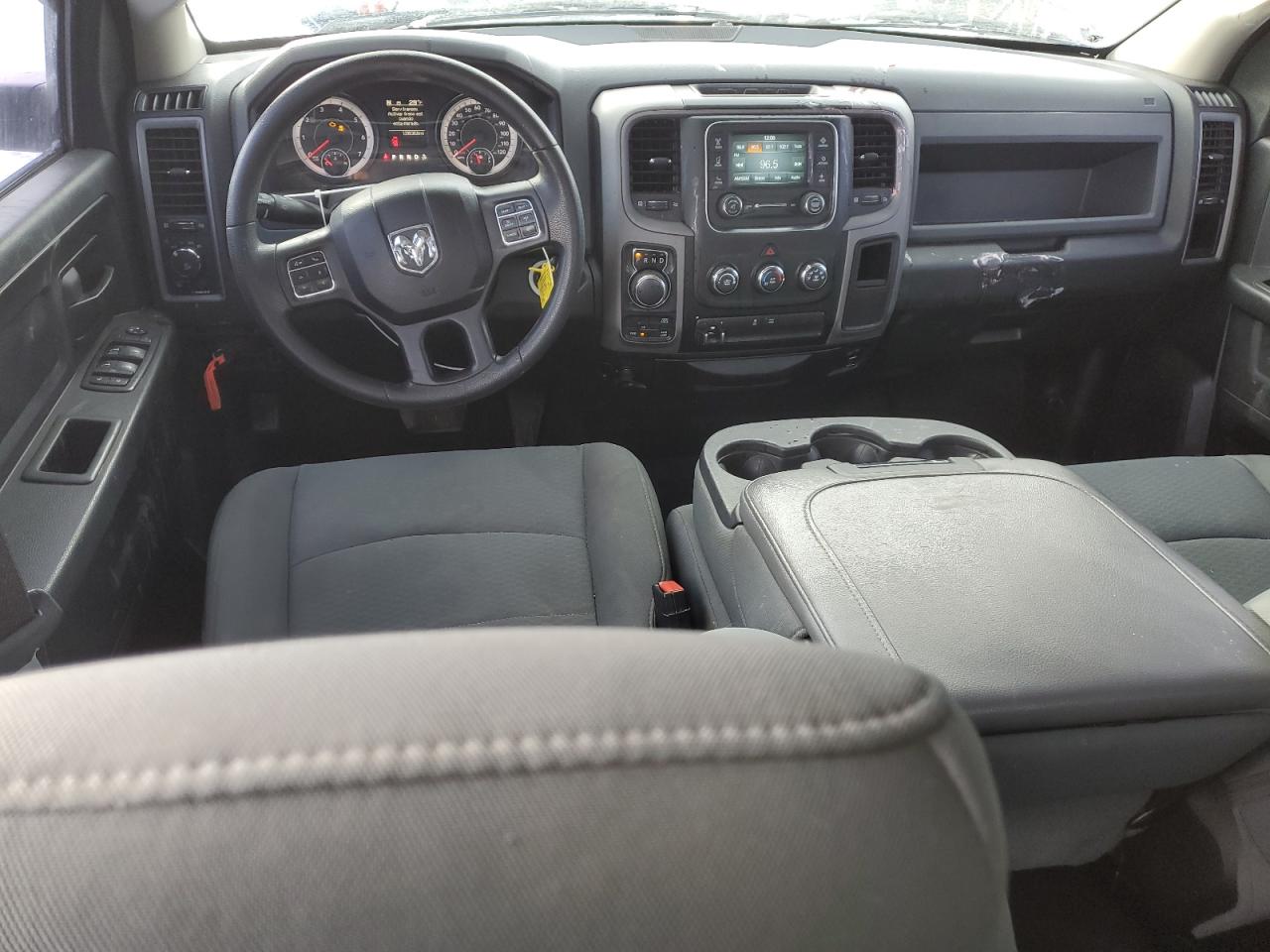 2016 RAM 1500 - Image 8