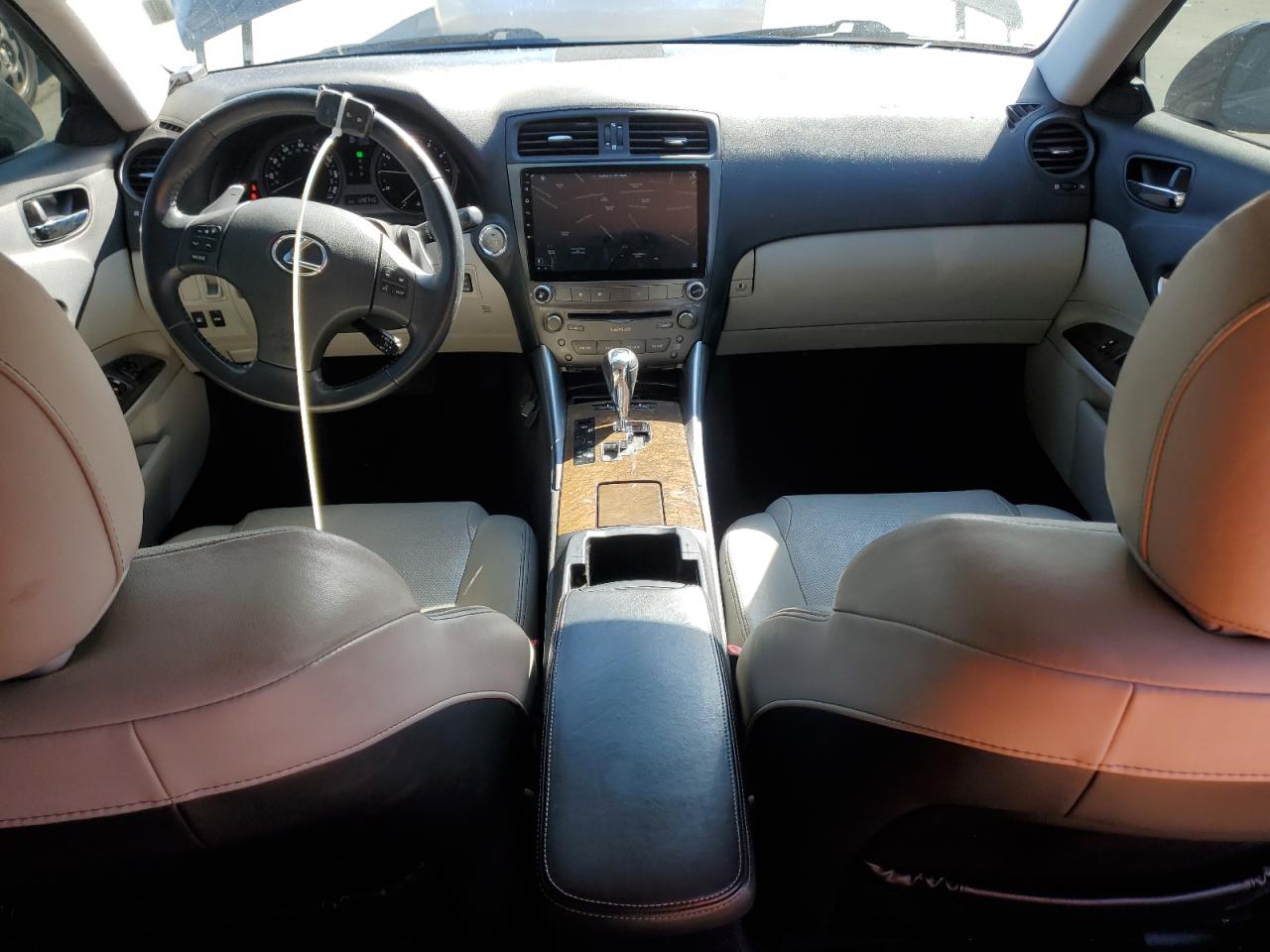 2010 Lexus IS - Image 8