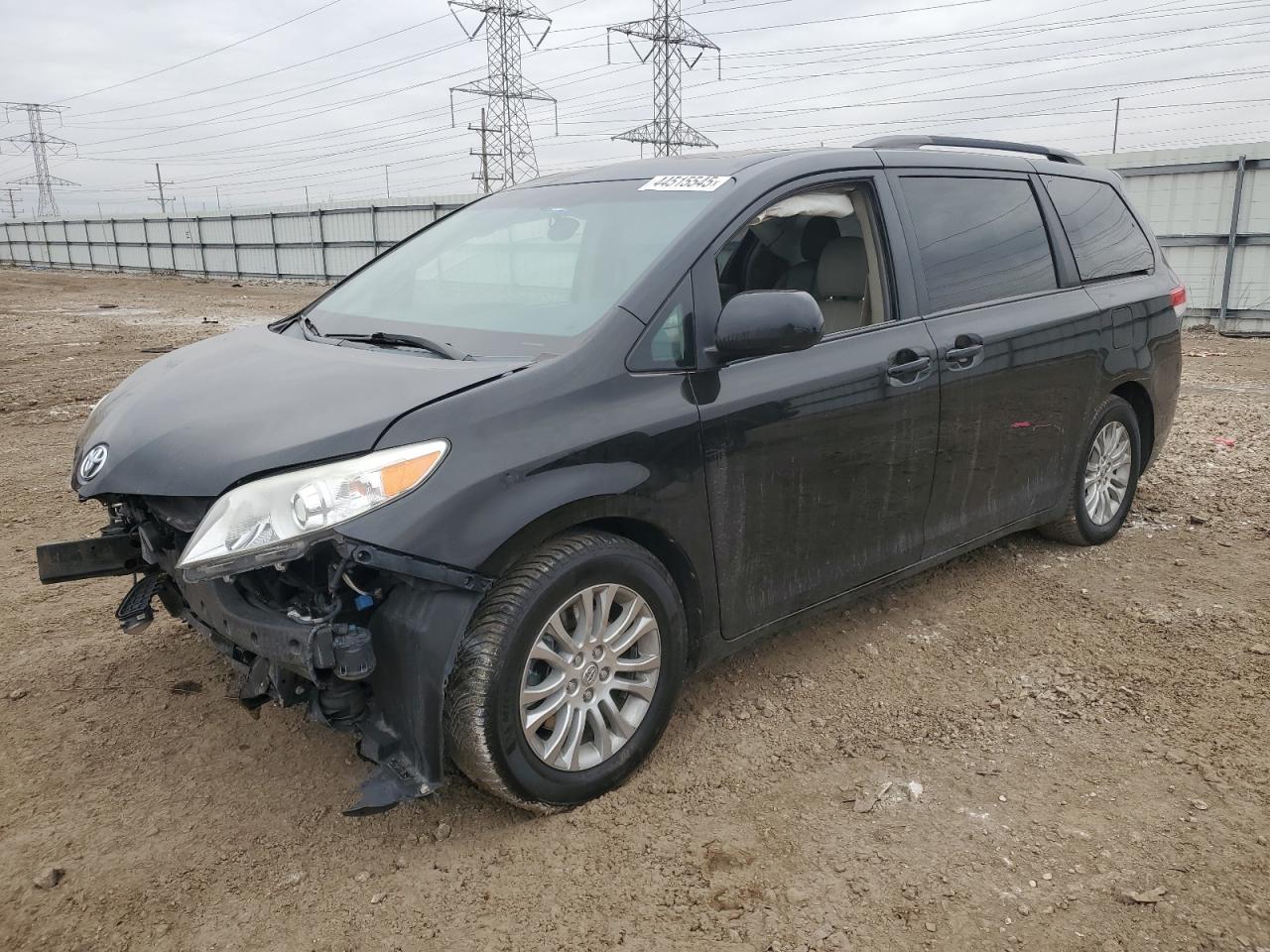 2014 Toyota Sienna - Image 1