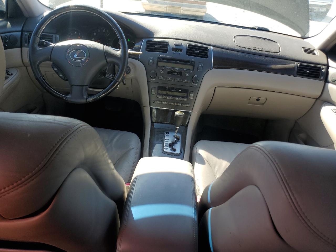2004 Lexus ES - Image 8