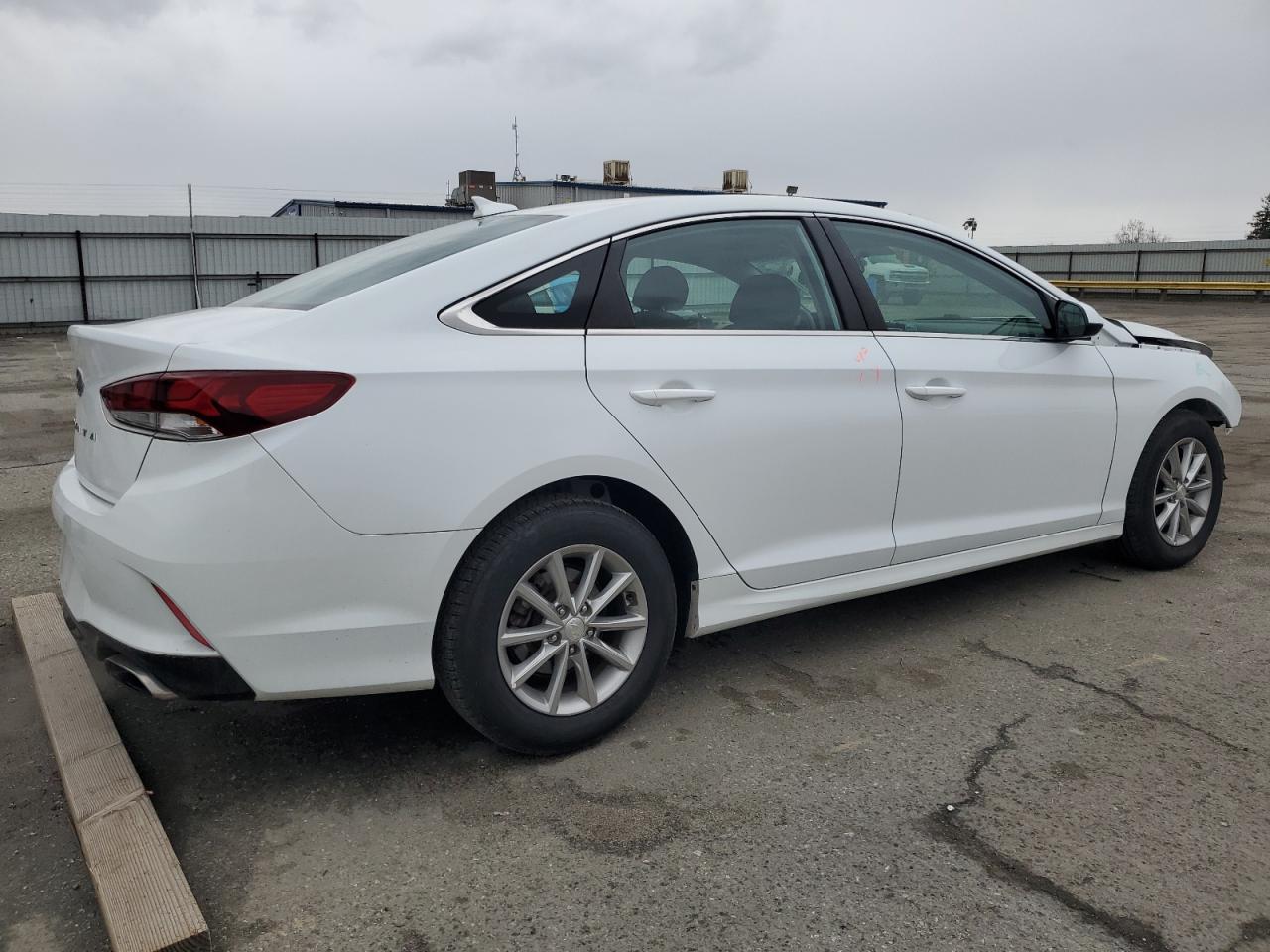 2018 Hyundai Sonata - Image 3