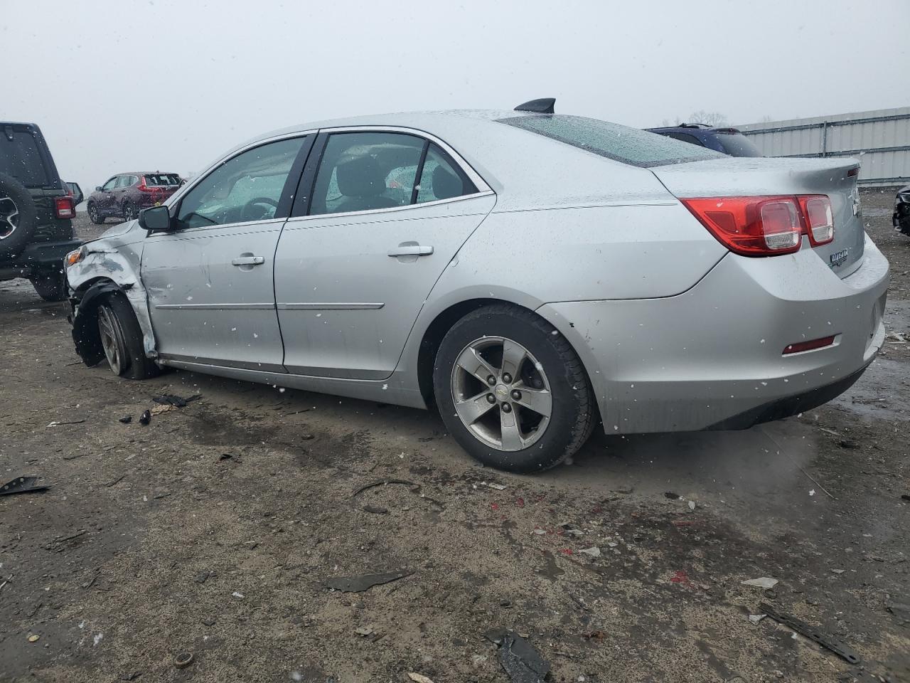 2016 Chevrolet Malibu - Image 2