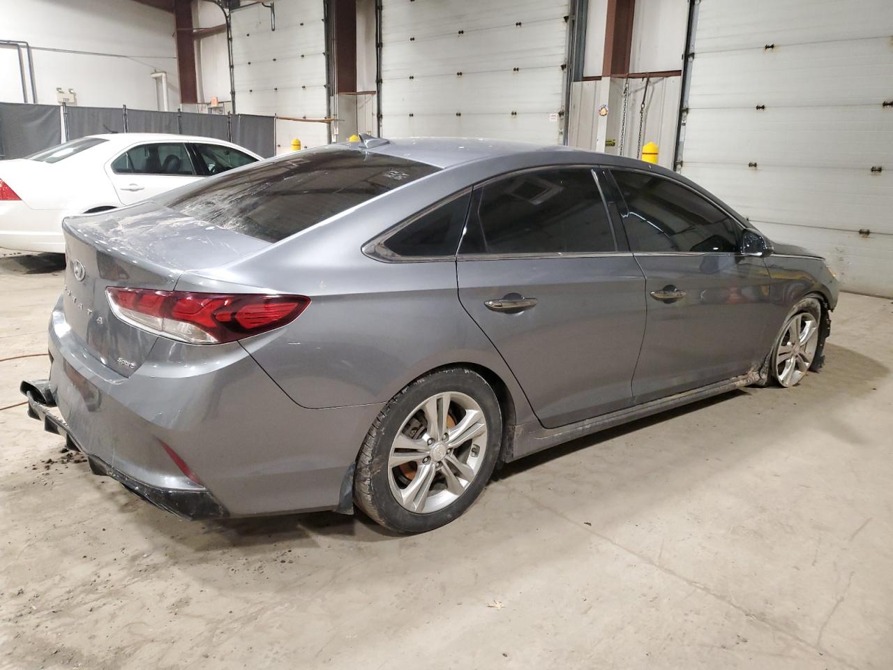 2019 Hyundai Sonata - Image 3